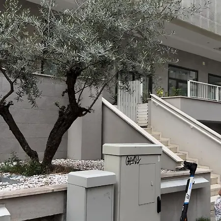 Marina Apartament *